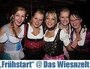 Frühstart im "Das Wiesnzelt" am Stiglmairplatz (©Foto: Martin Schmitz)